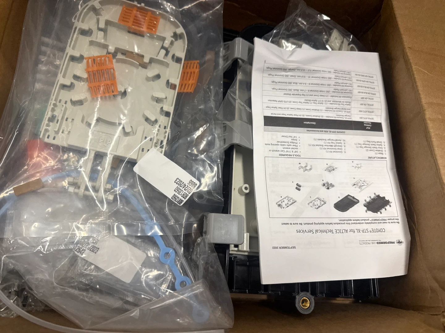 PLP STP-XL W/ 2 SHALLOW COVERS Fiber Closure and Accessories
