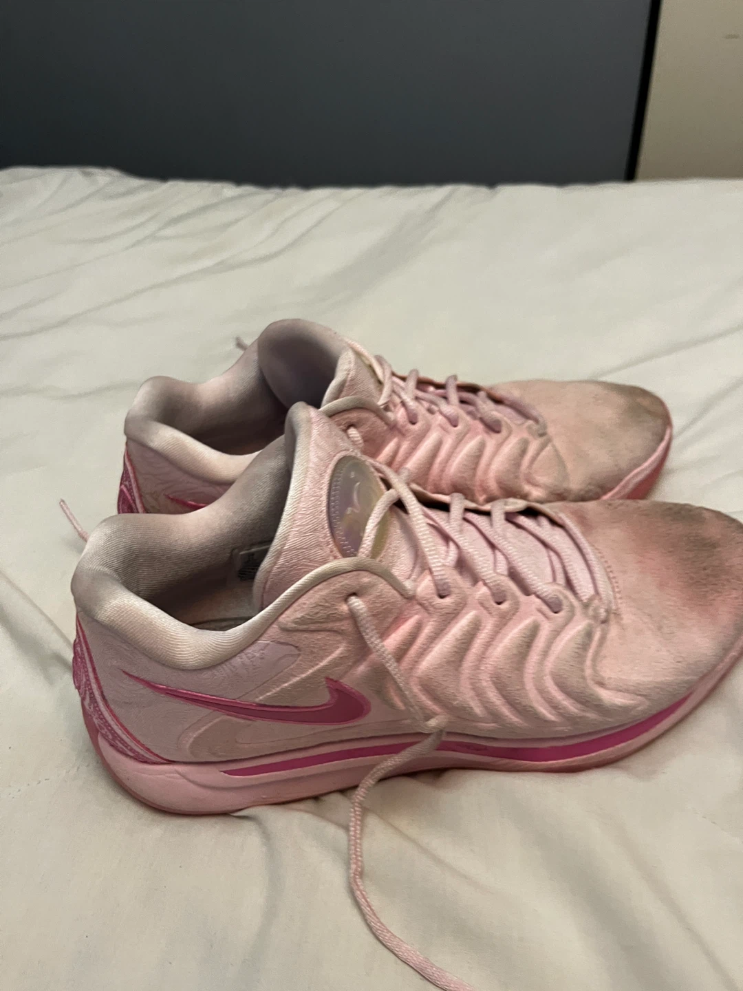 Nike KD Pink Basketball Shoes - photo 2