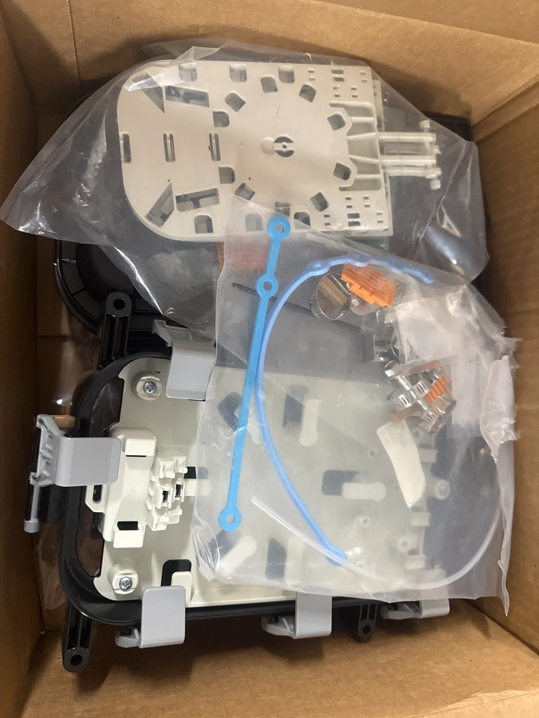 Coyote Fiber Optics Cable Closure