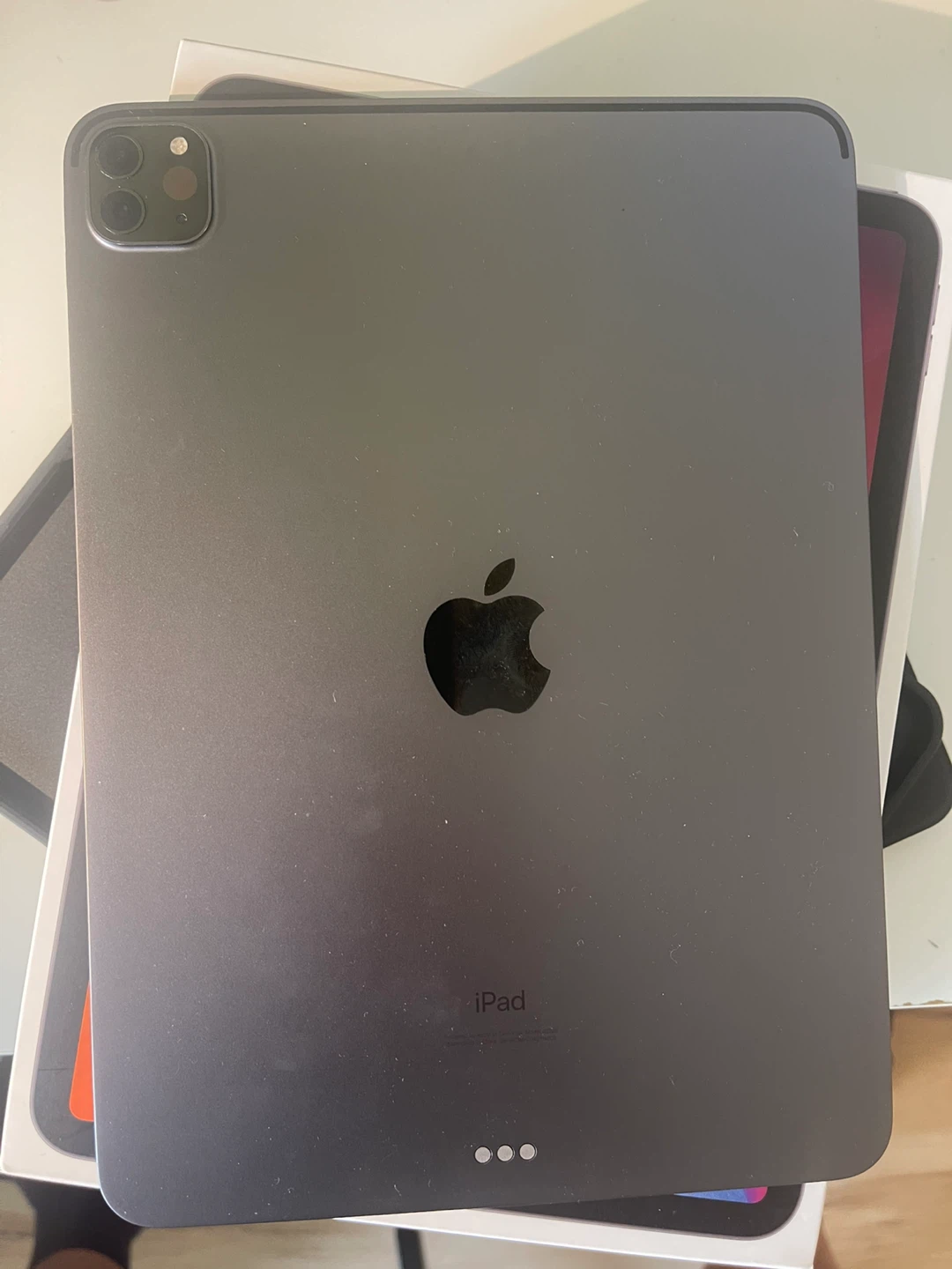 Apple iPad Pro 11 inch (2th gen) with Keyboard - photo 2
