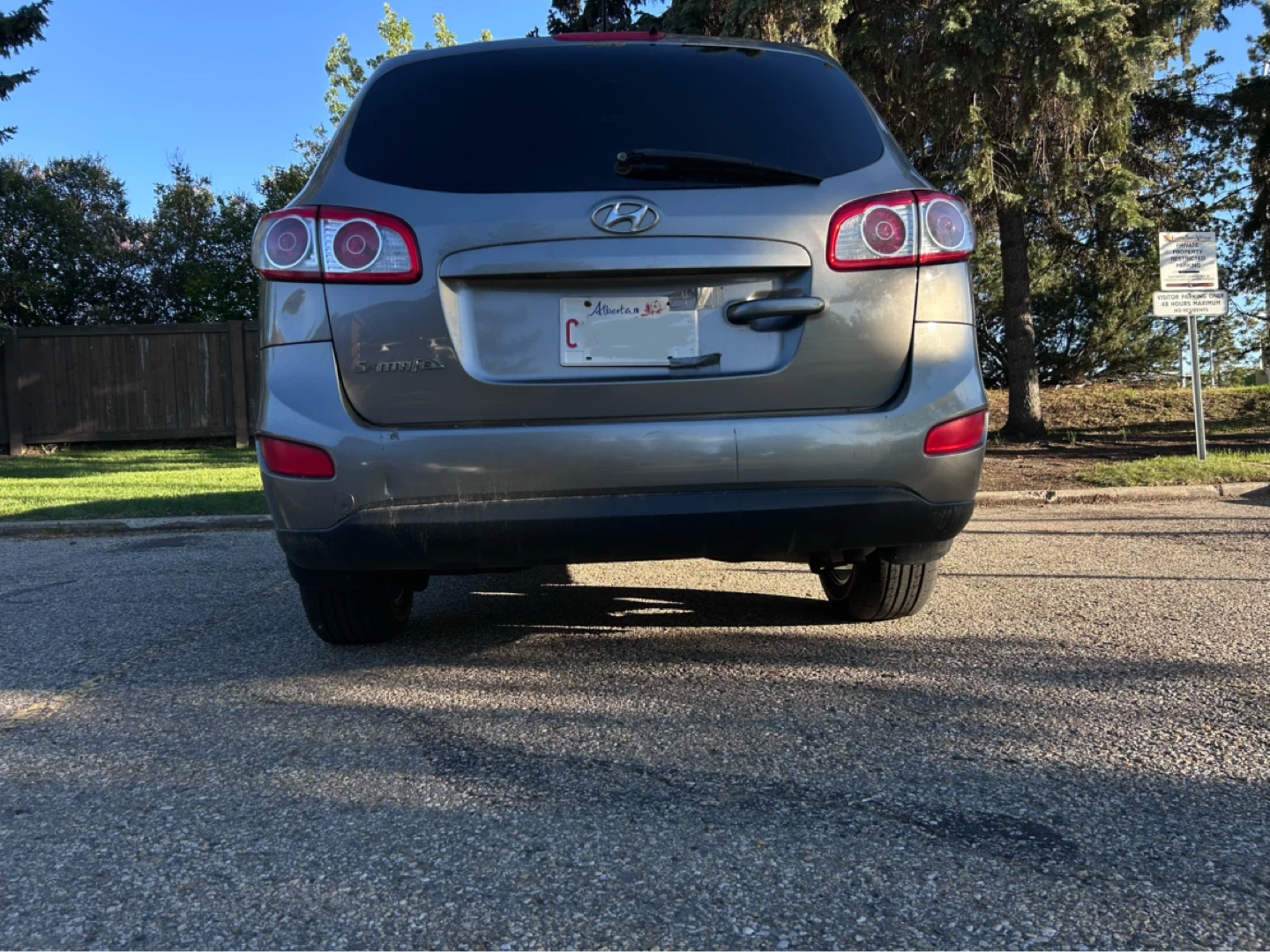 Hyundai Santa Fe SUV - photo 4