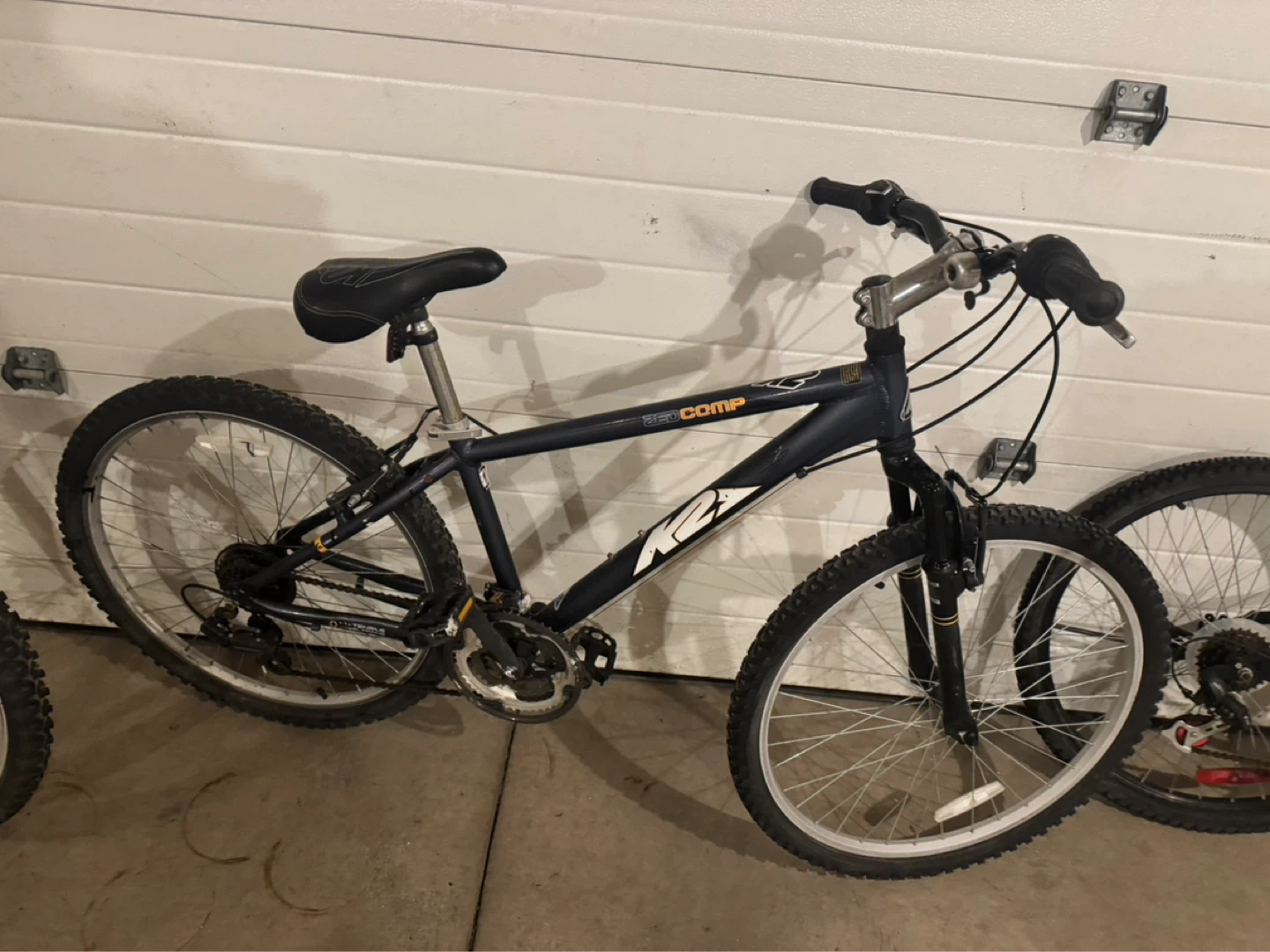 3 Adult Men’s Aluminum Mountain Bikes - photo 3