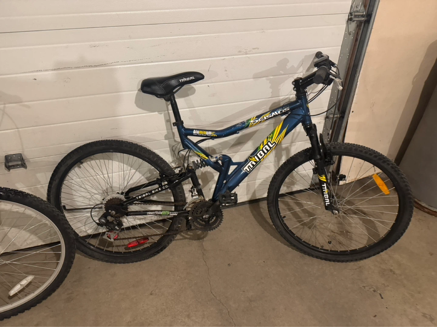 3 Adult Men’s Aluminum Mountain Bikes - photo 2