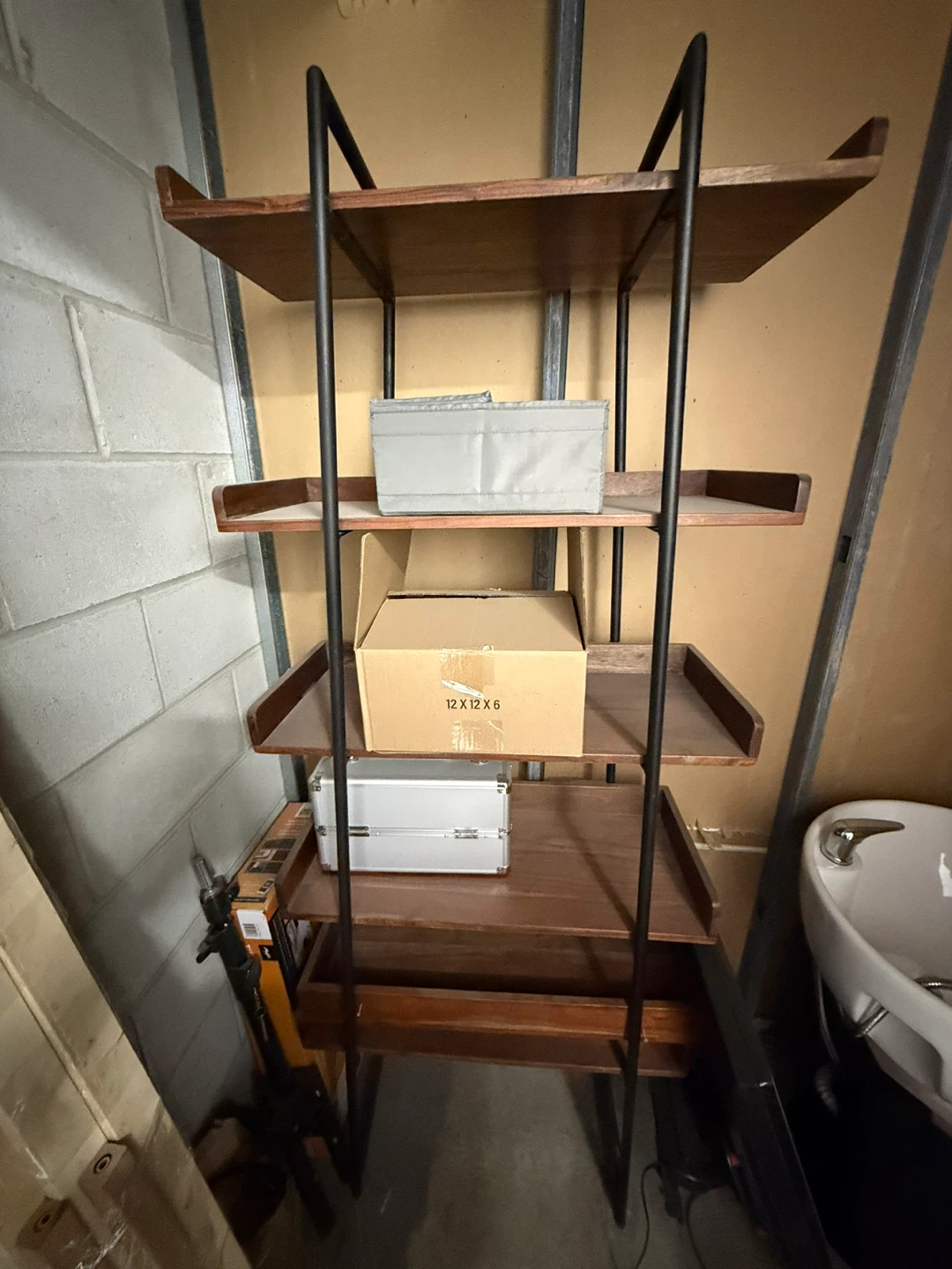 Solid Wood and Metal Shelf Unit - photo 3