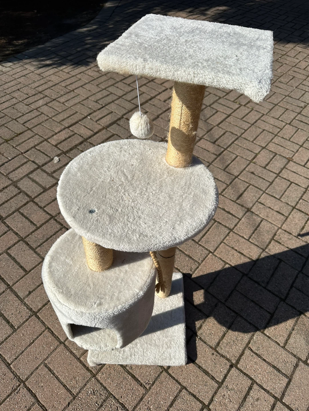 🔥Moving Sale🔥Cat Tree Condo