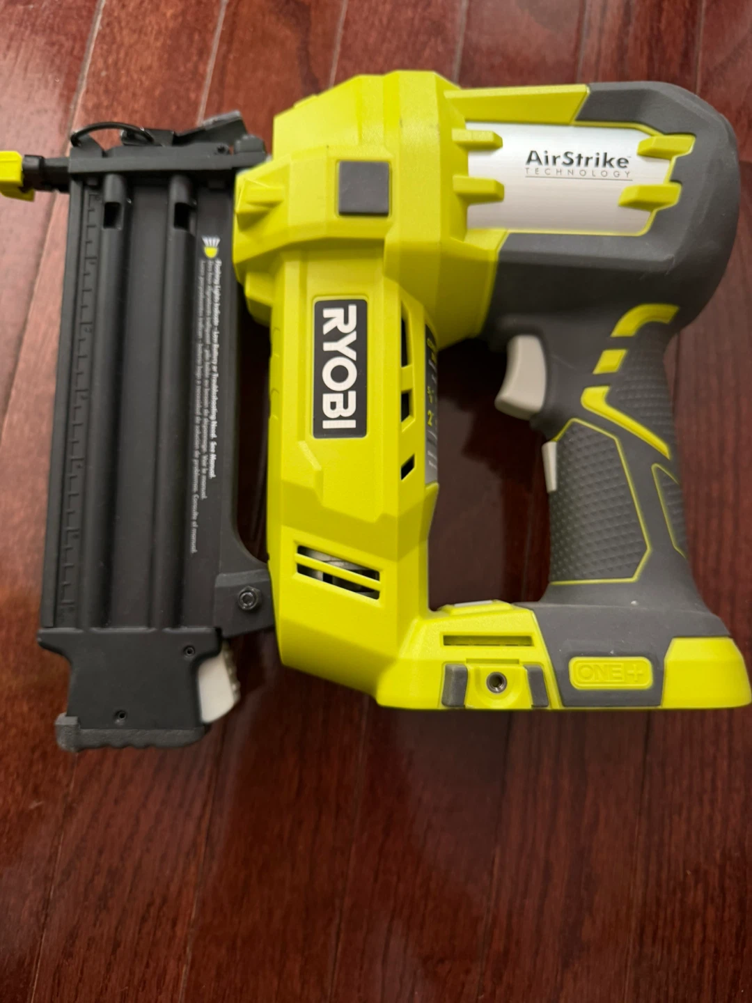 Ryobi ONE+ 18V Brad Nailer (AirStrike Technology) - photo 3