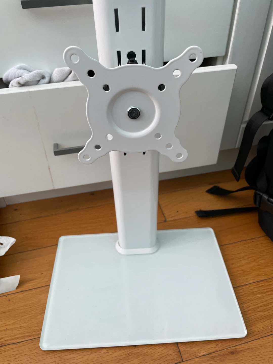 Portable vesa monitor stand