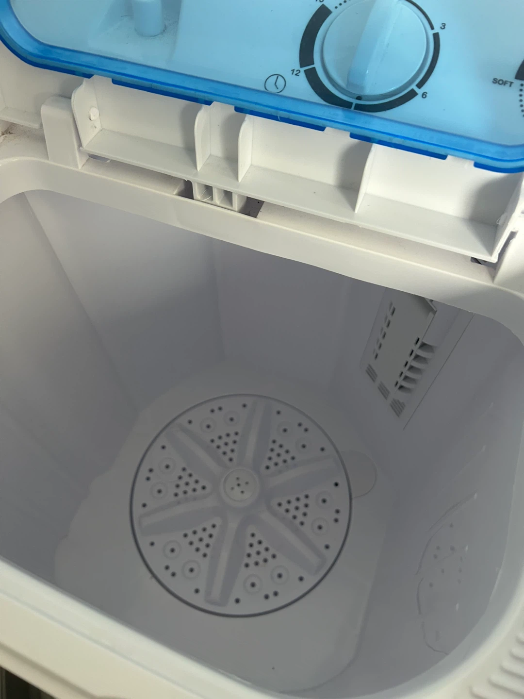 Portable Twin Tub Washing Machine - photo 3