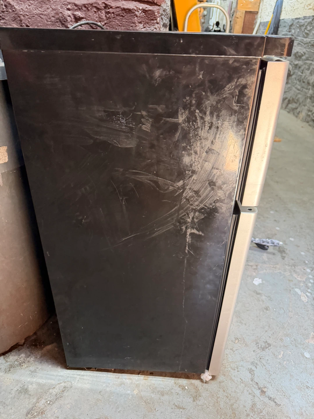 Beverage Refrigerator - photo 5