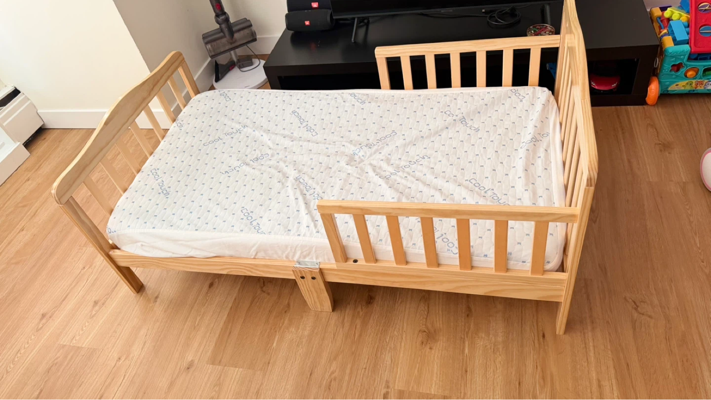 Wooden Toddler Bed Frame with Guard Rails