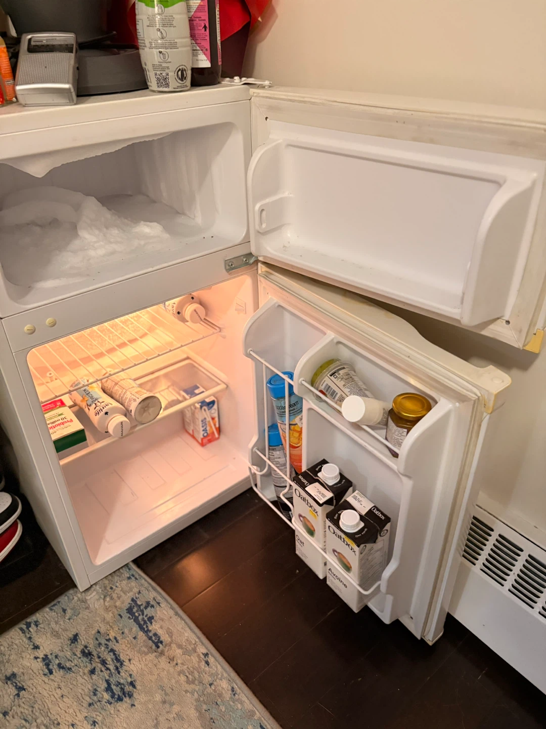 Danby Mini Fridge - photo 5