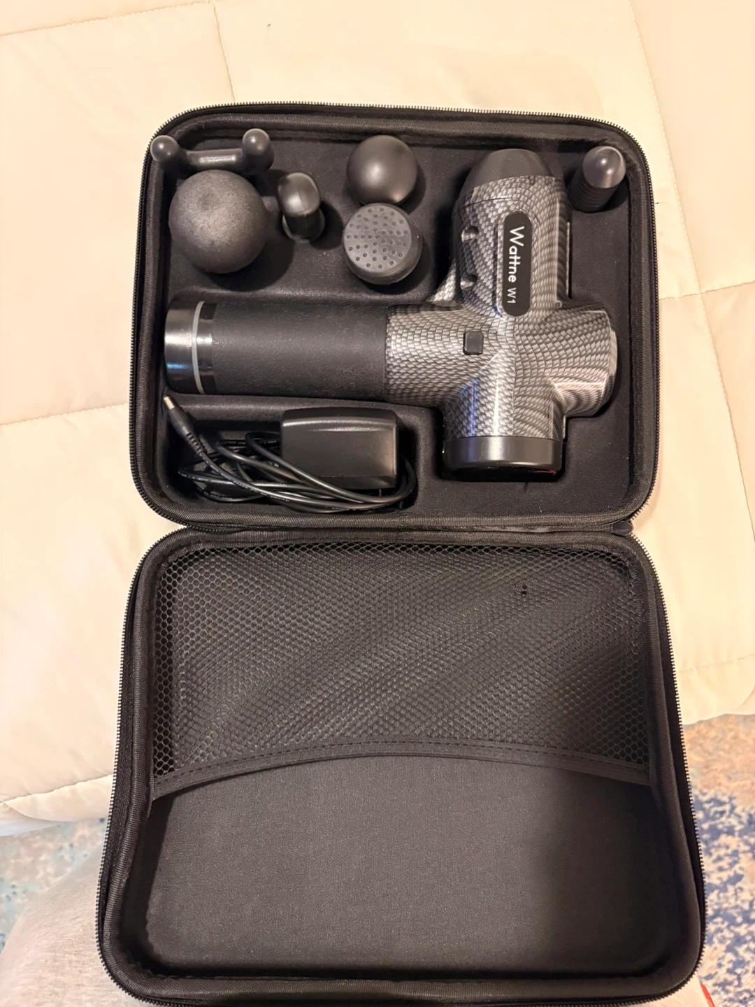 Wattne V1 Massage Gun with Accessories - photo 3