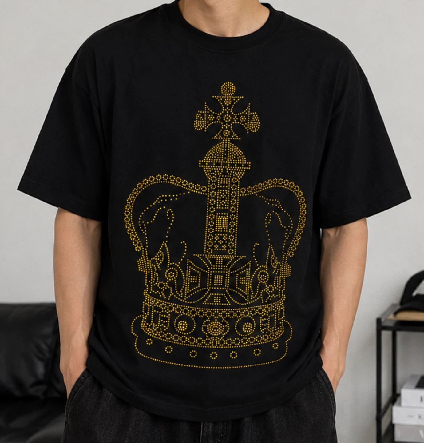 Black Crown Rhinestone Graphic T-Shirt – Size 2XL