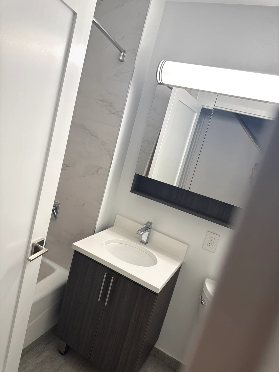 Kitchen cabinets and countertops/bathroom vanity - photo 2