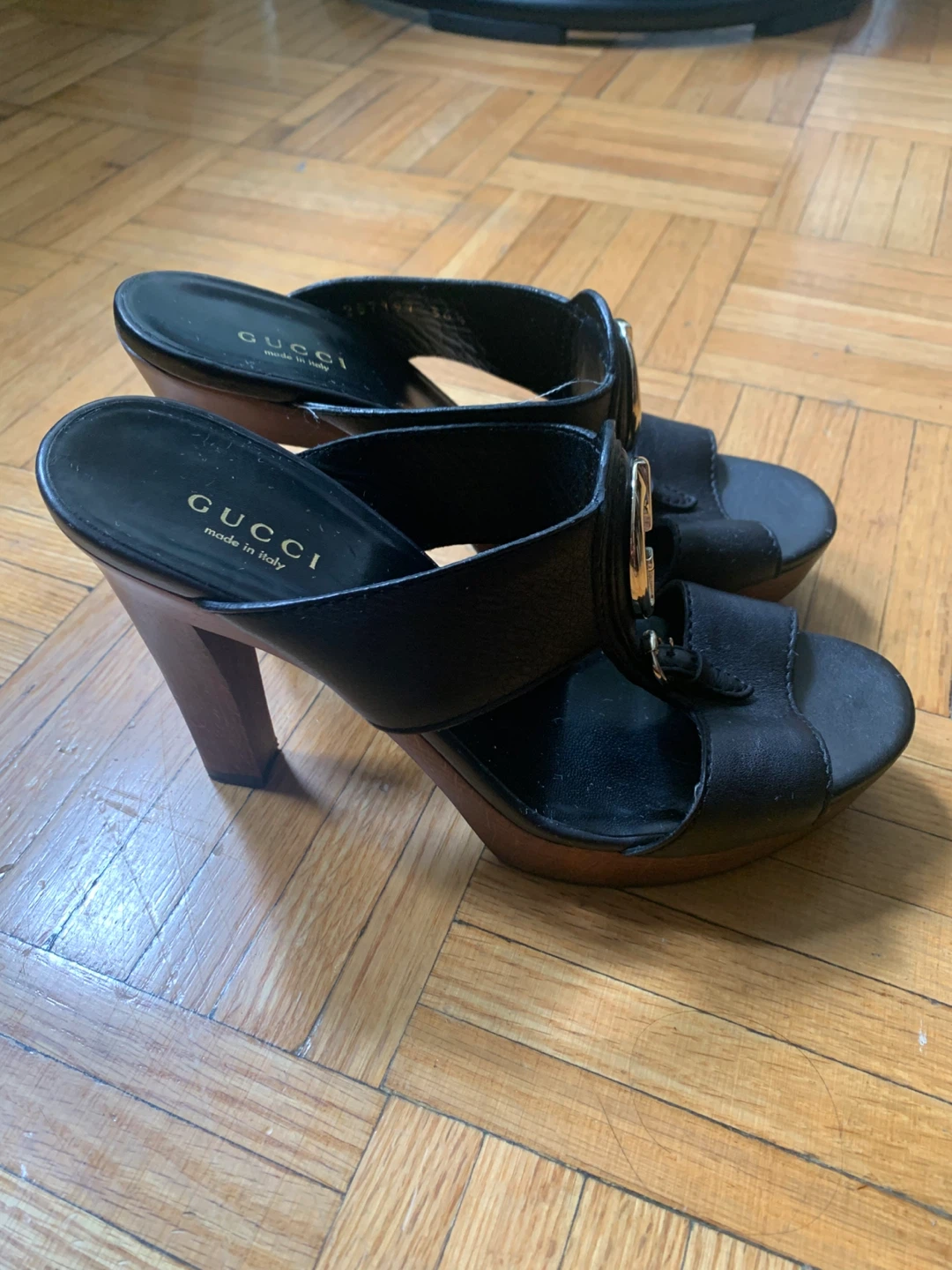 Gucci Black Leather Platform Mules - Size 36.5 - photo 2