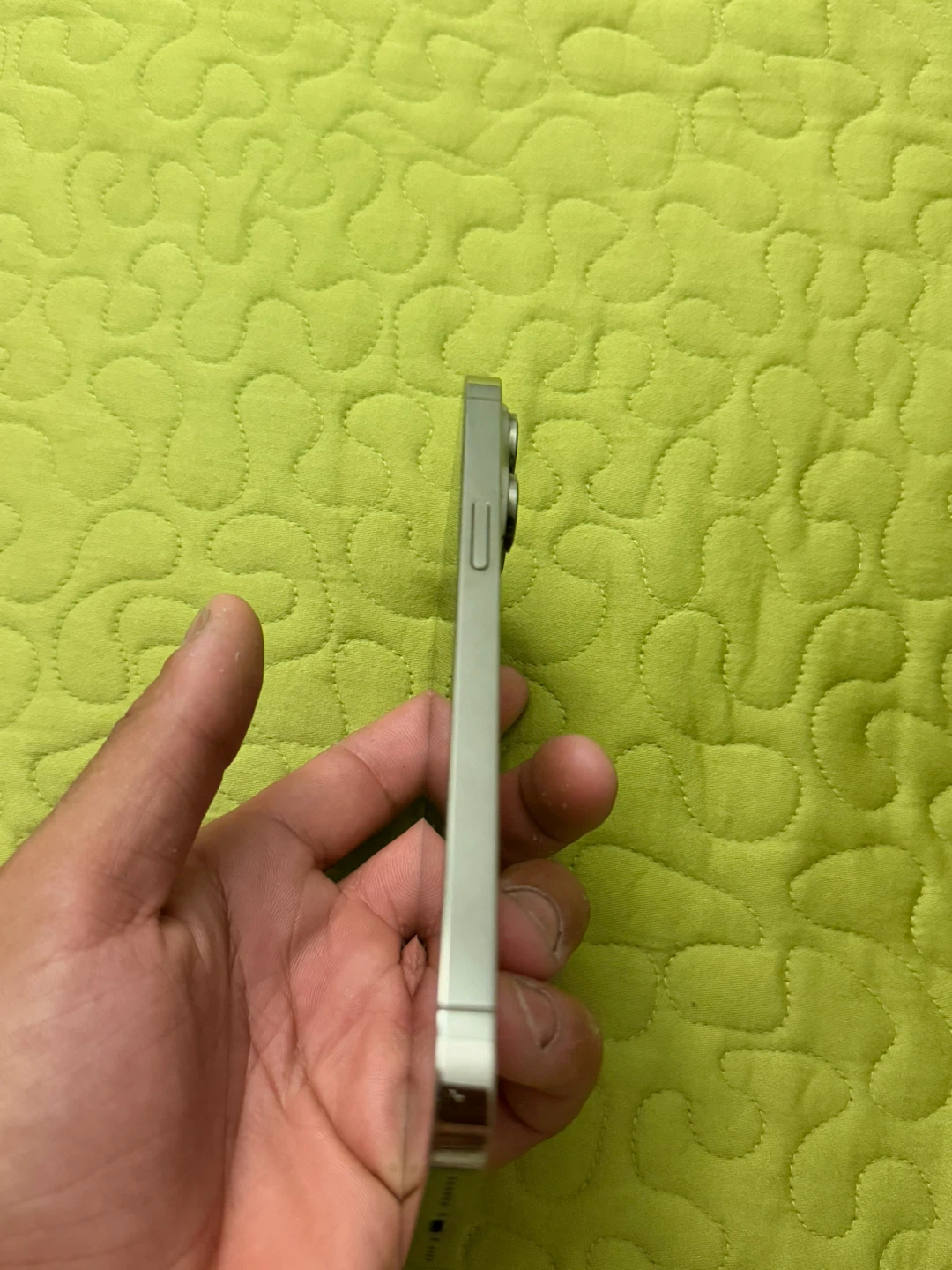 Apple iPhone 14 Pro - photo 2