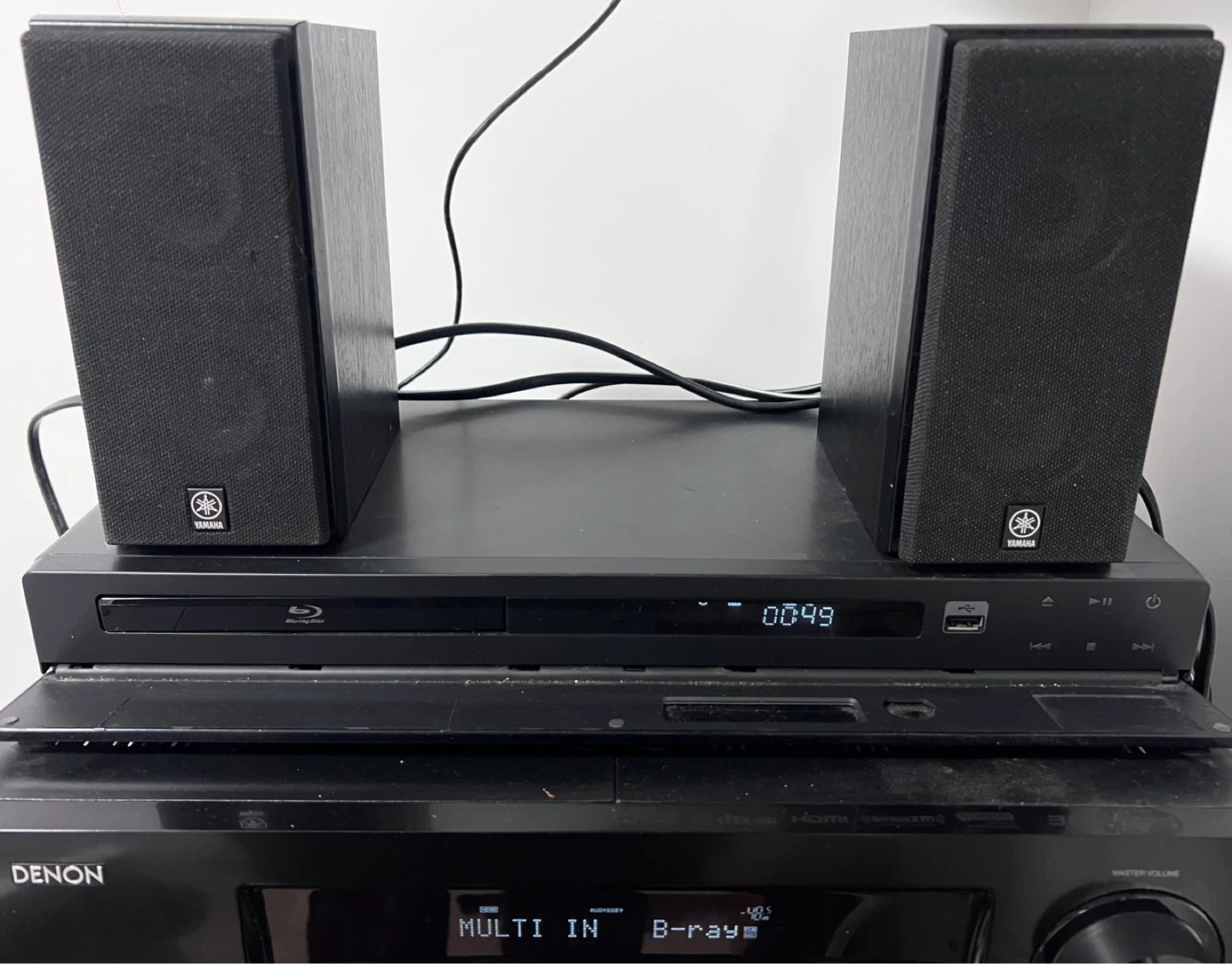 YAMAHA surround speakers, compact, 100 watts - photo 2
