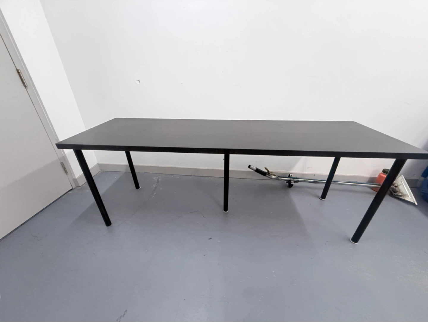 Black Desk Table with Metal Legs - photo 5