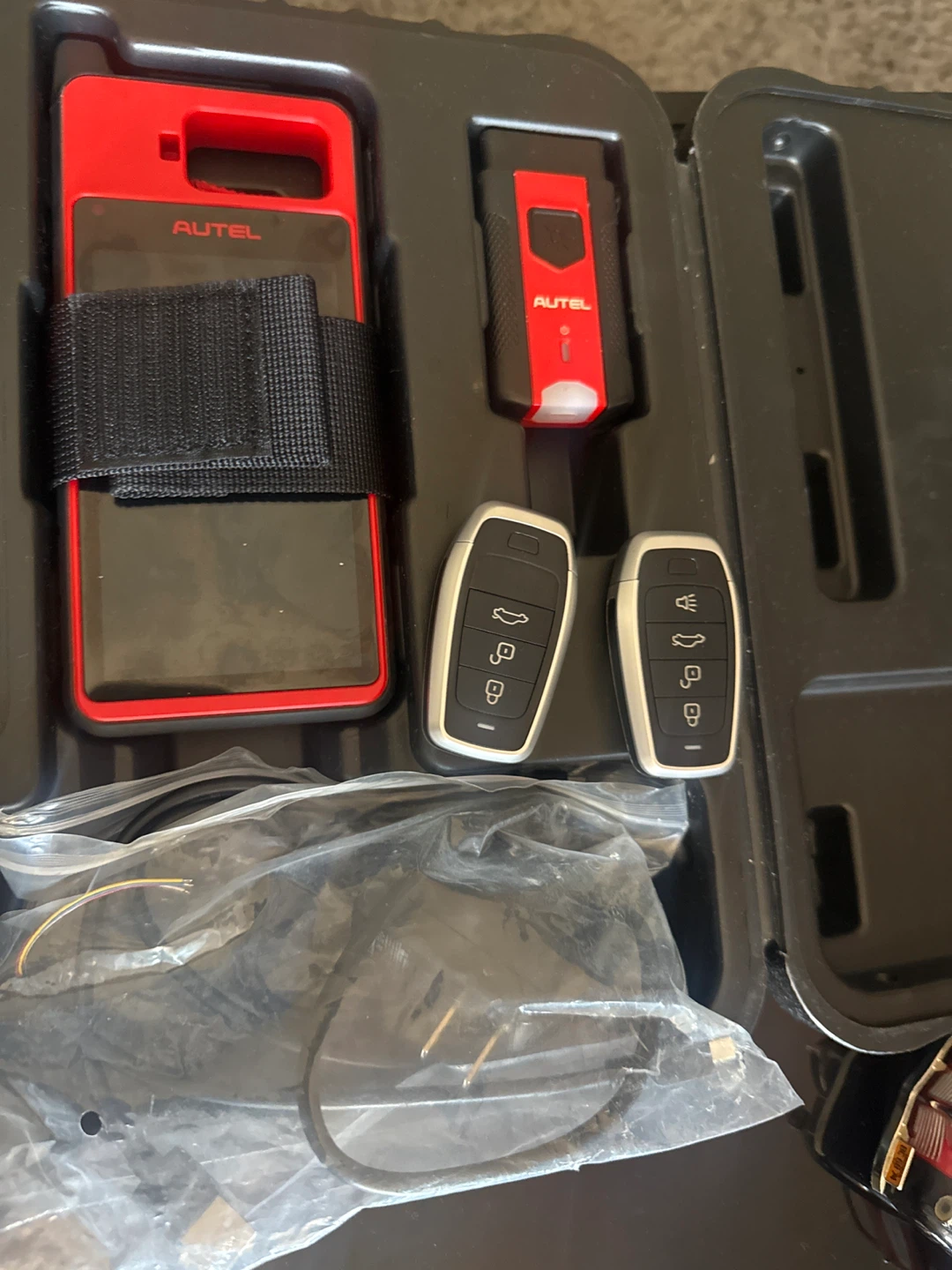 Autel Key Tool V2.70 with 2 Keys and Accessories