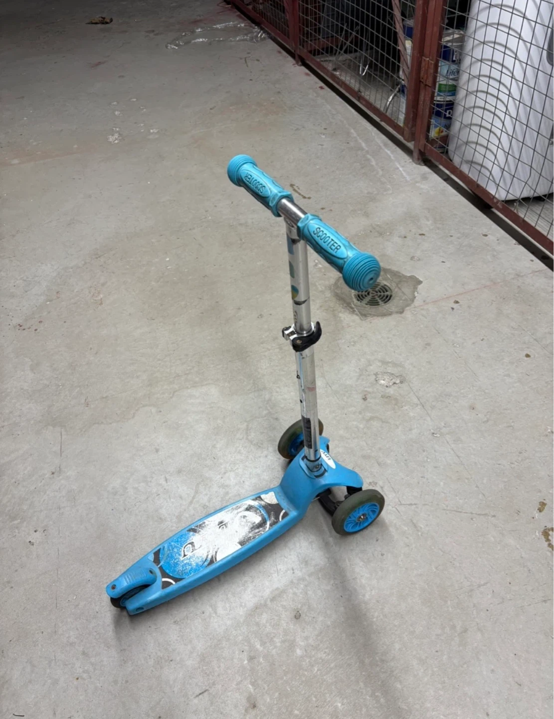 Little Tikes Scoot 2 Pedal Scooter - photo 2