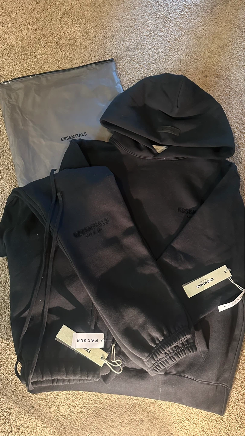 ESSENTIAL TRACK (pants left only”)