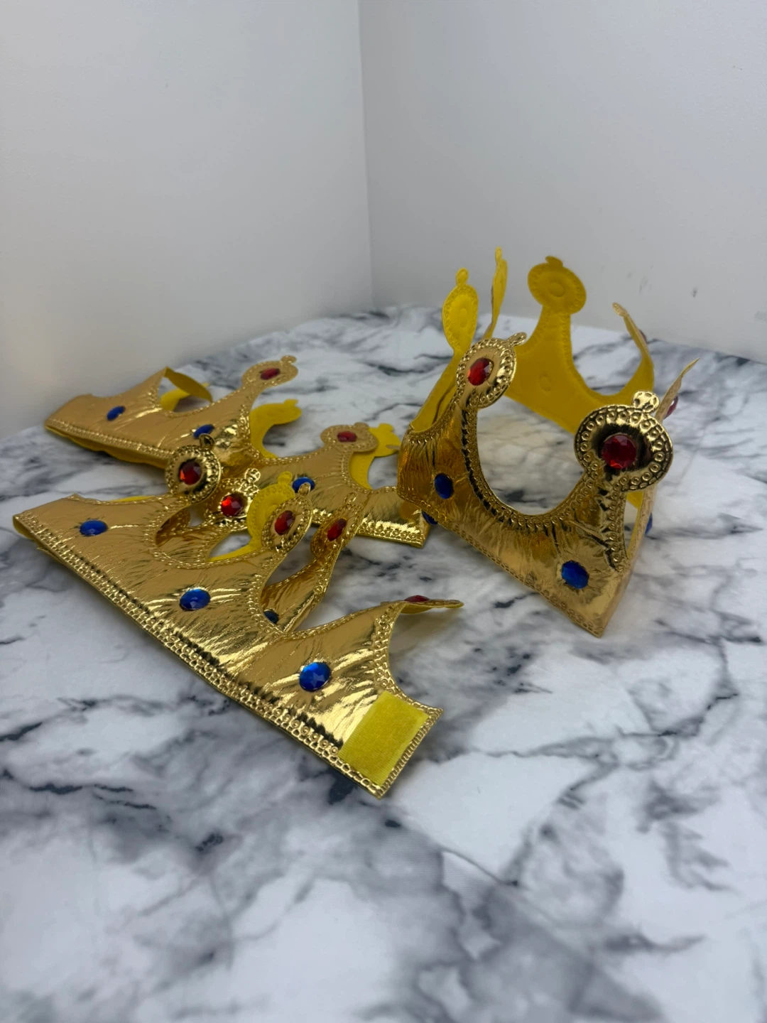 Gold Crowns with Red and Blue Gems - Set of 4 - photo 2