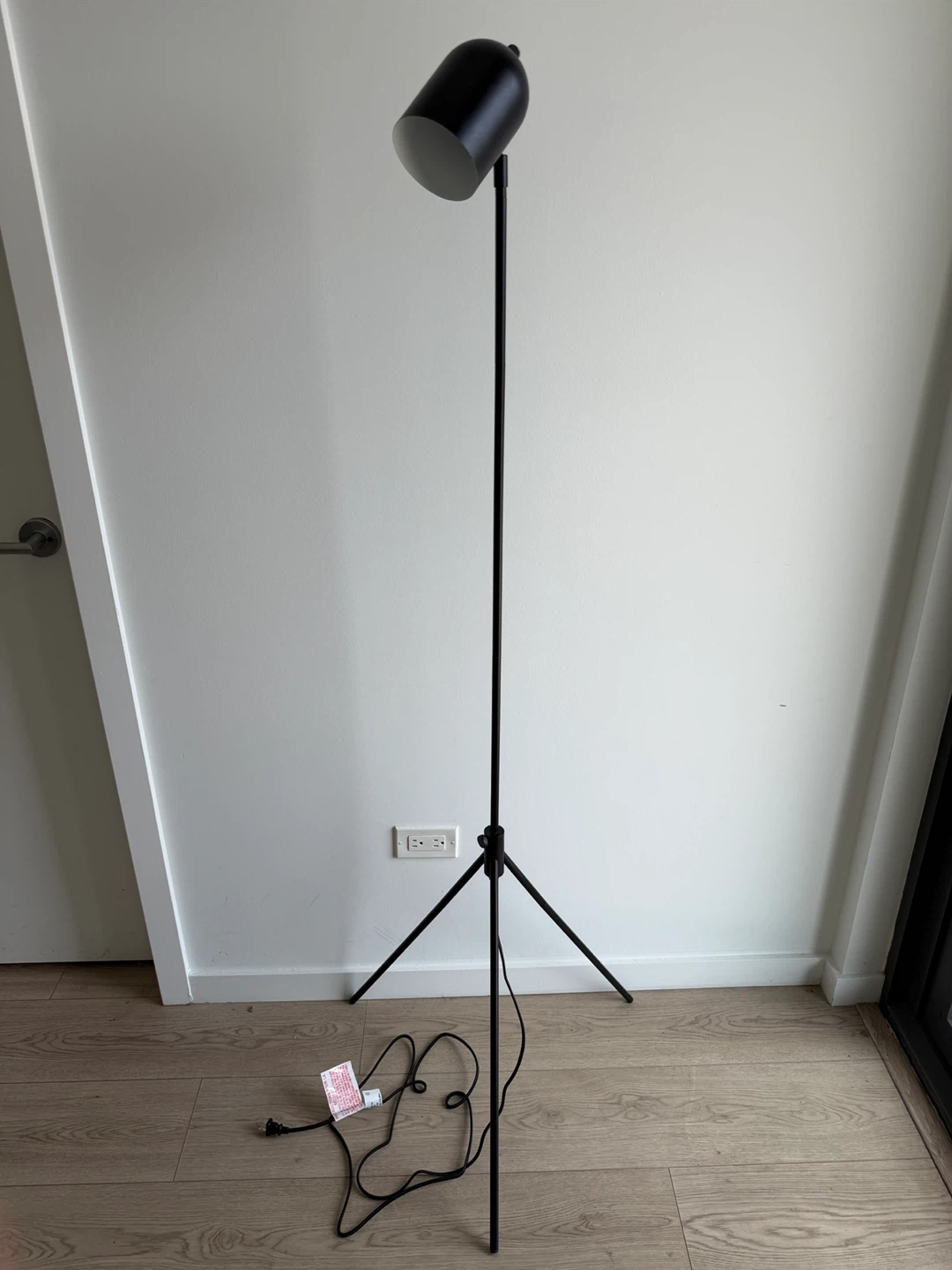 62” Black Modern Lamp