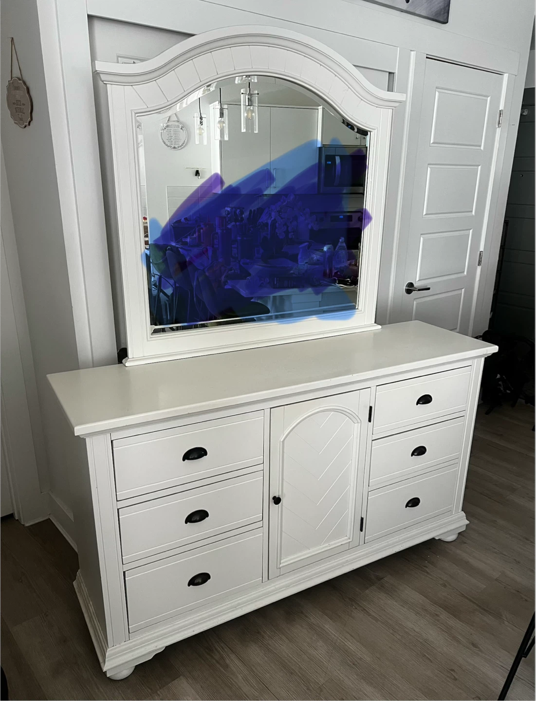 White Dresser with Mirror