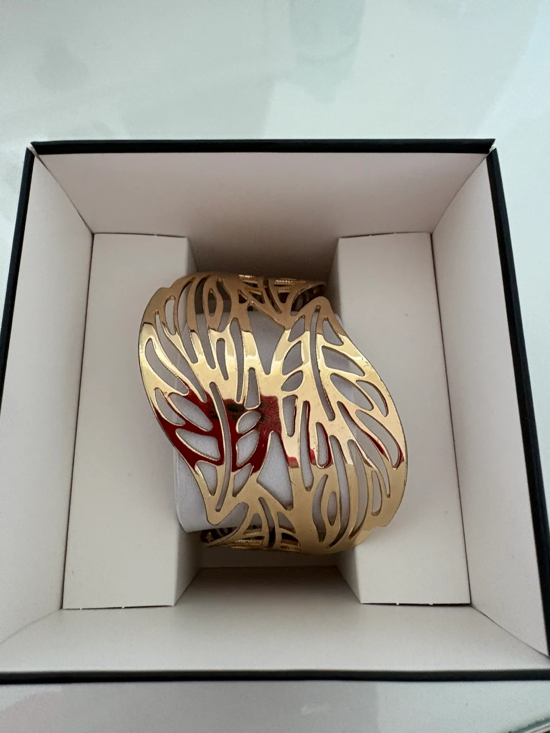 Gold Tone Leaf Design Cuff Bracelet - photo 3
