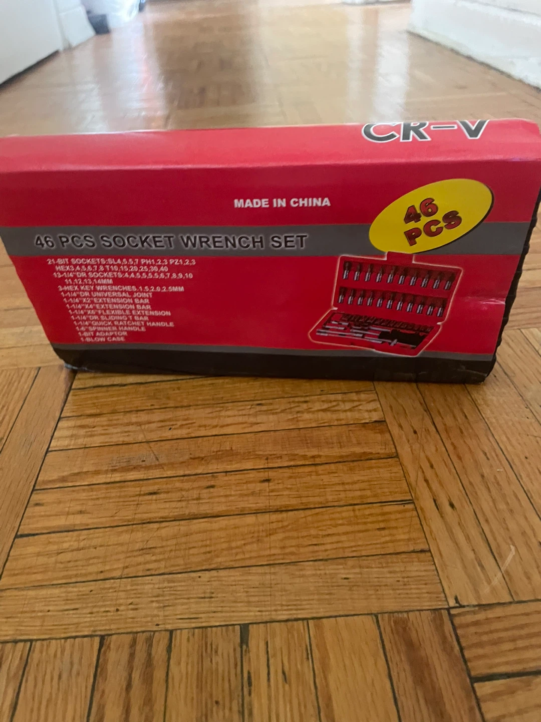Brand New 46pc CR-V Ratchet & Socket Wrench Set - photo 3