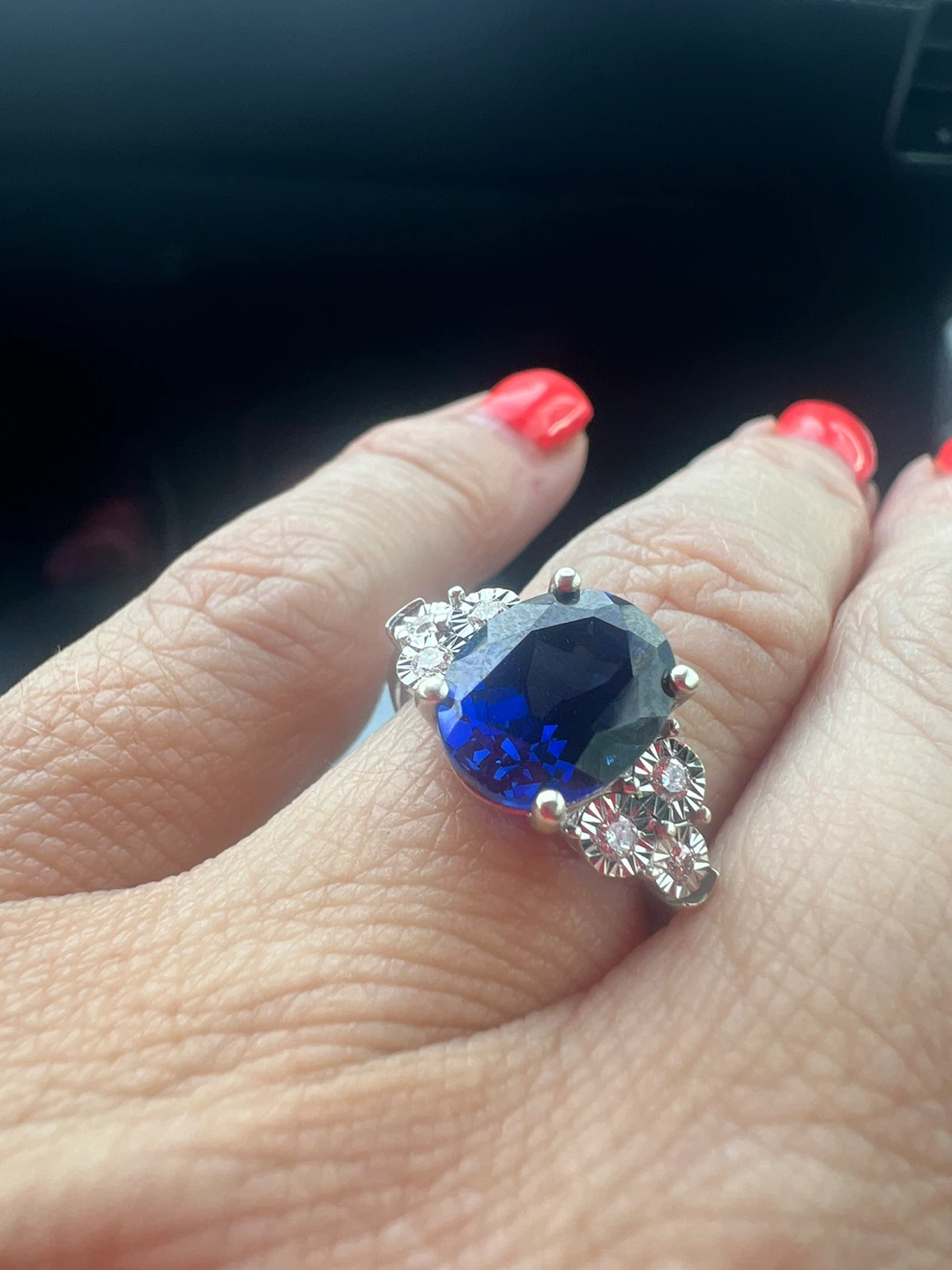 10 k sapphire and diamonds ring