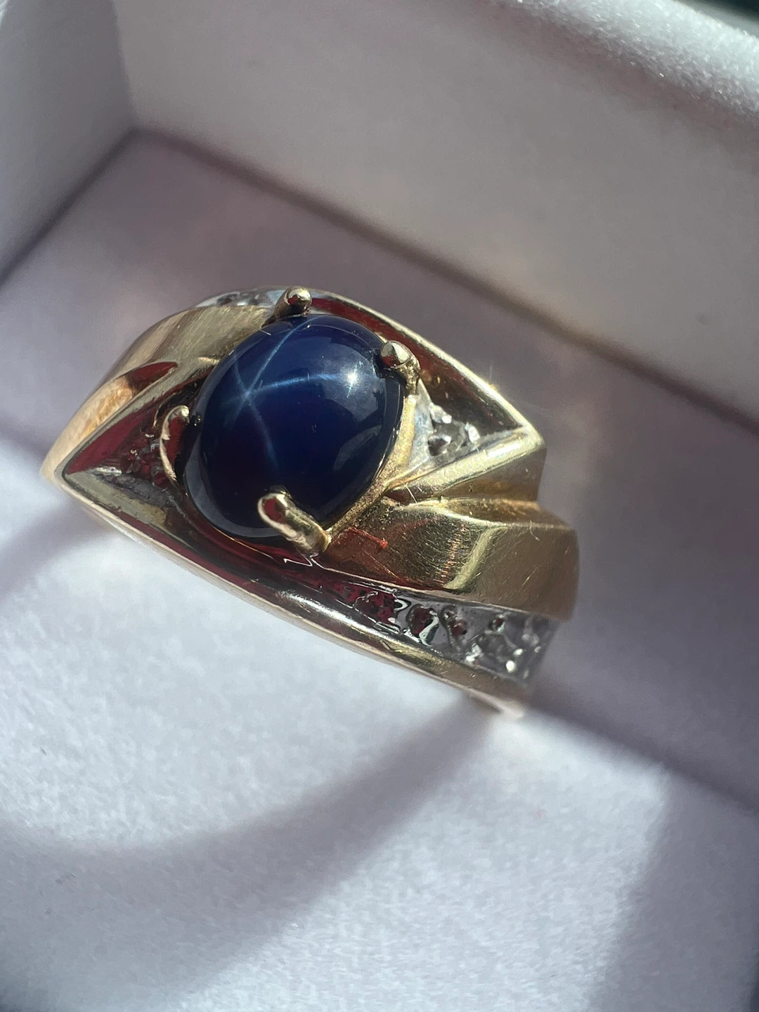 10 k Men's Gold Star Sapphire and Diamond Ring