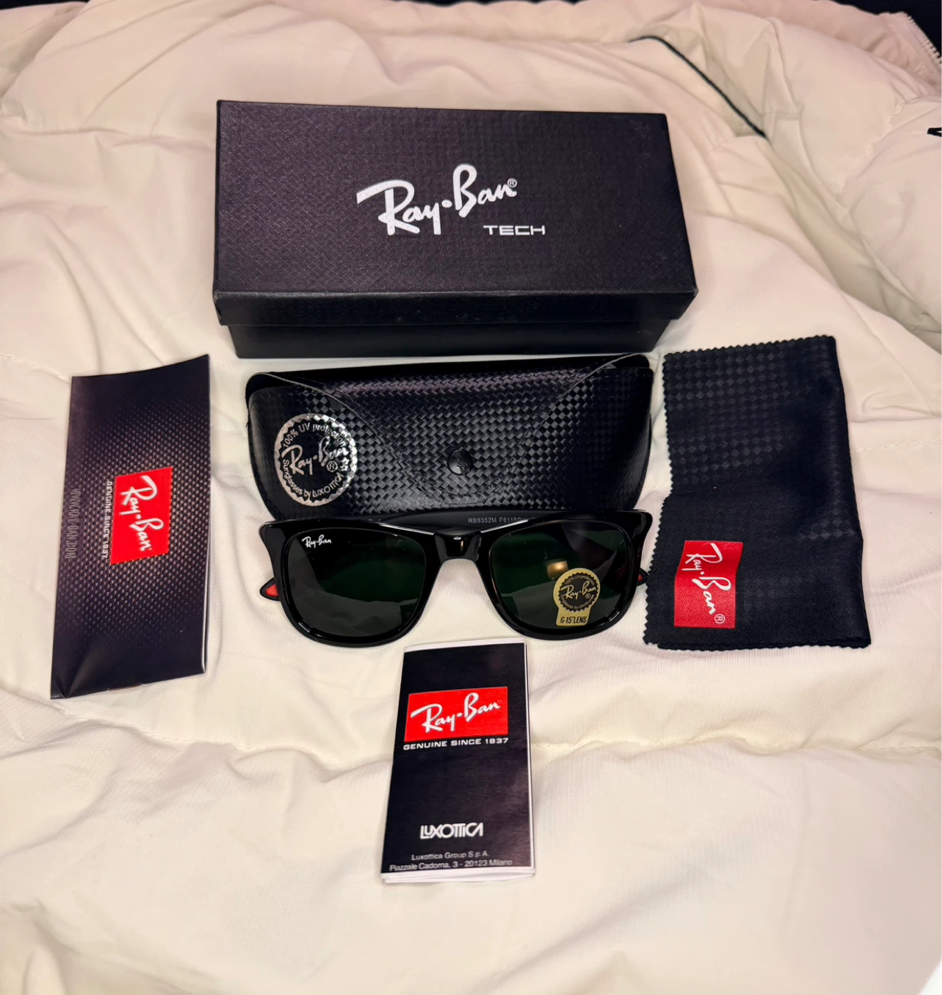 Ray-Ban Ferrari edition Sunglasses with Case and Box