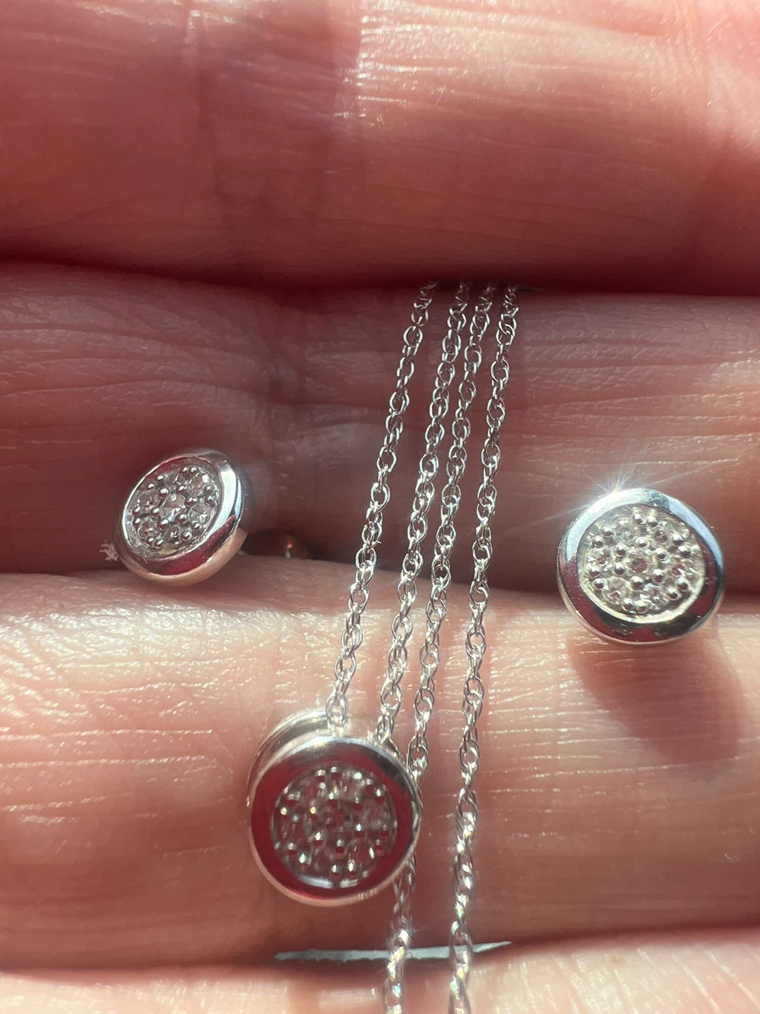 10K Gold Diamond Pendant Necklace and Earrings Set - photo 2
