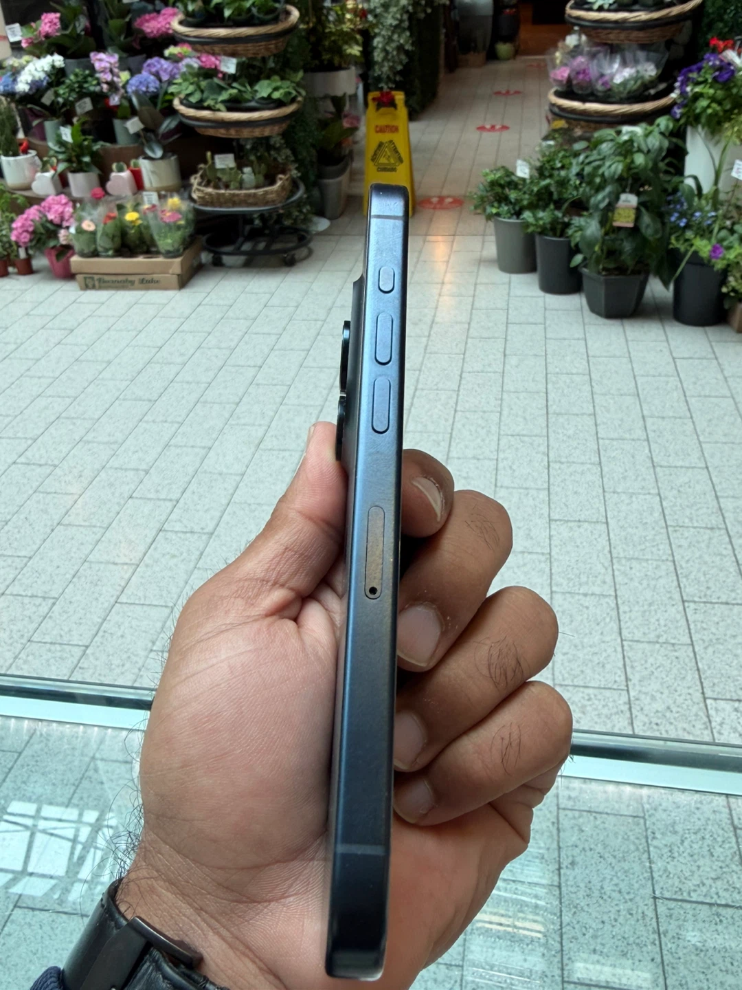 iPhone 15 pro 128gb blue titanium - photo 5