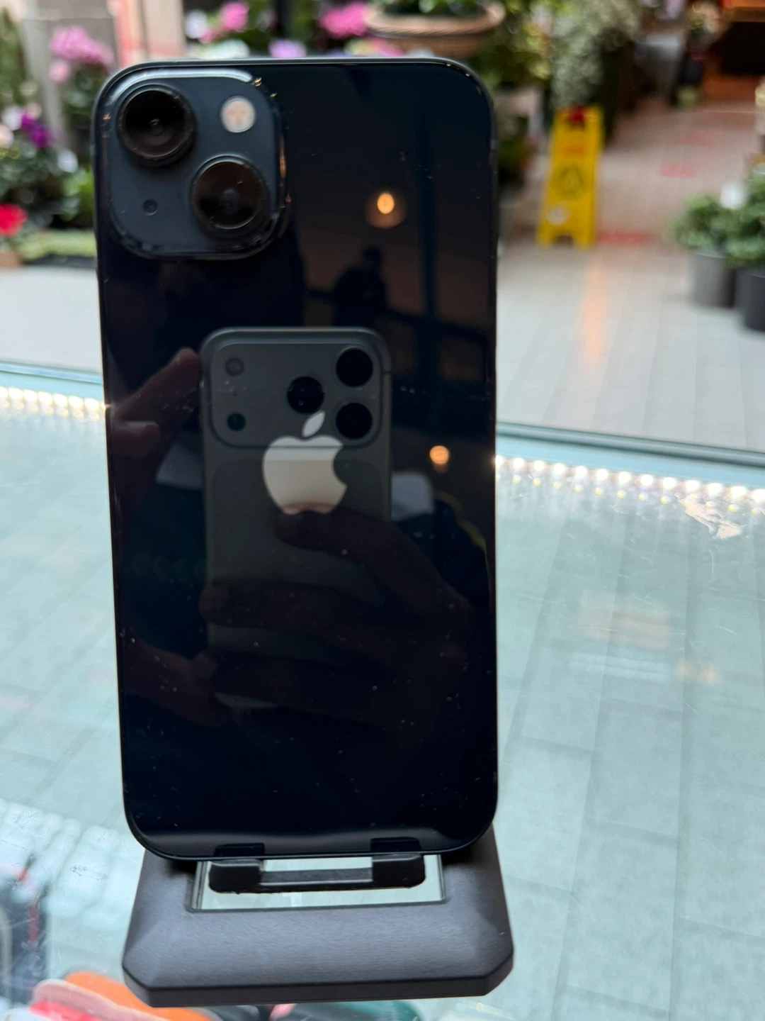 iPhone 13 128gb excellent condition - photo 3