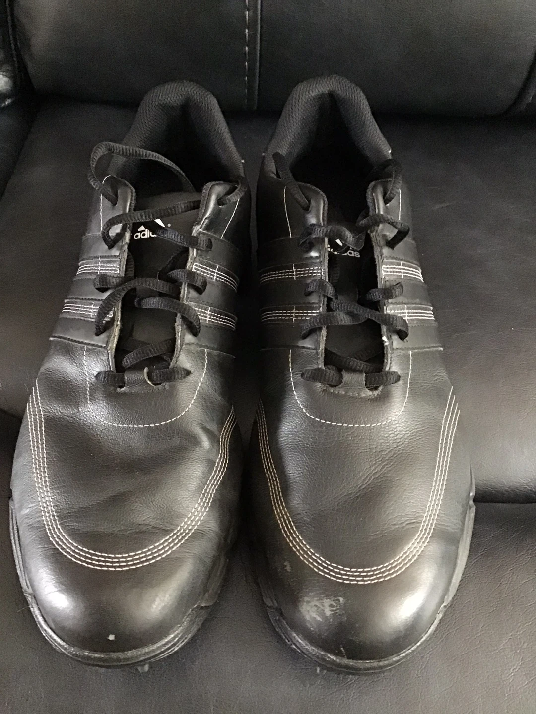 Men’s size 11 1/2 narrow fit golf shoes