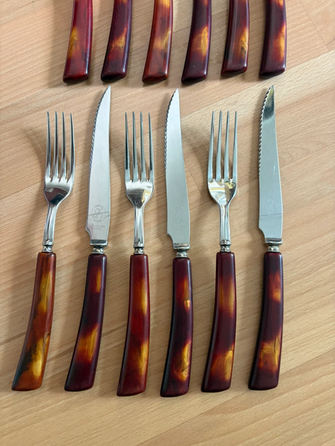 Vintage Glo-Hill Canada Bakelite Handled Knives and Forks Set - photo 2