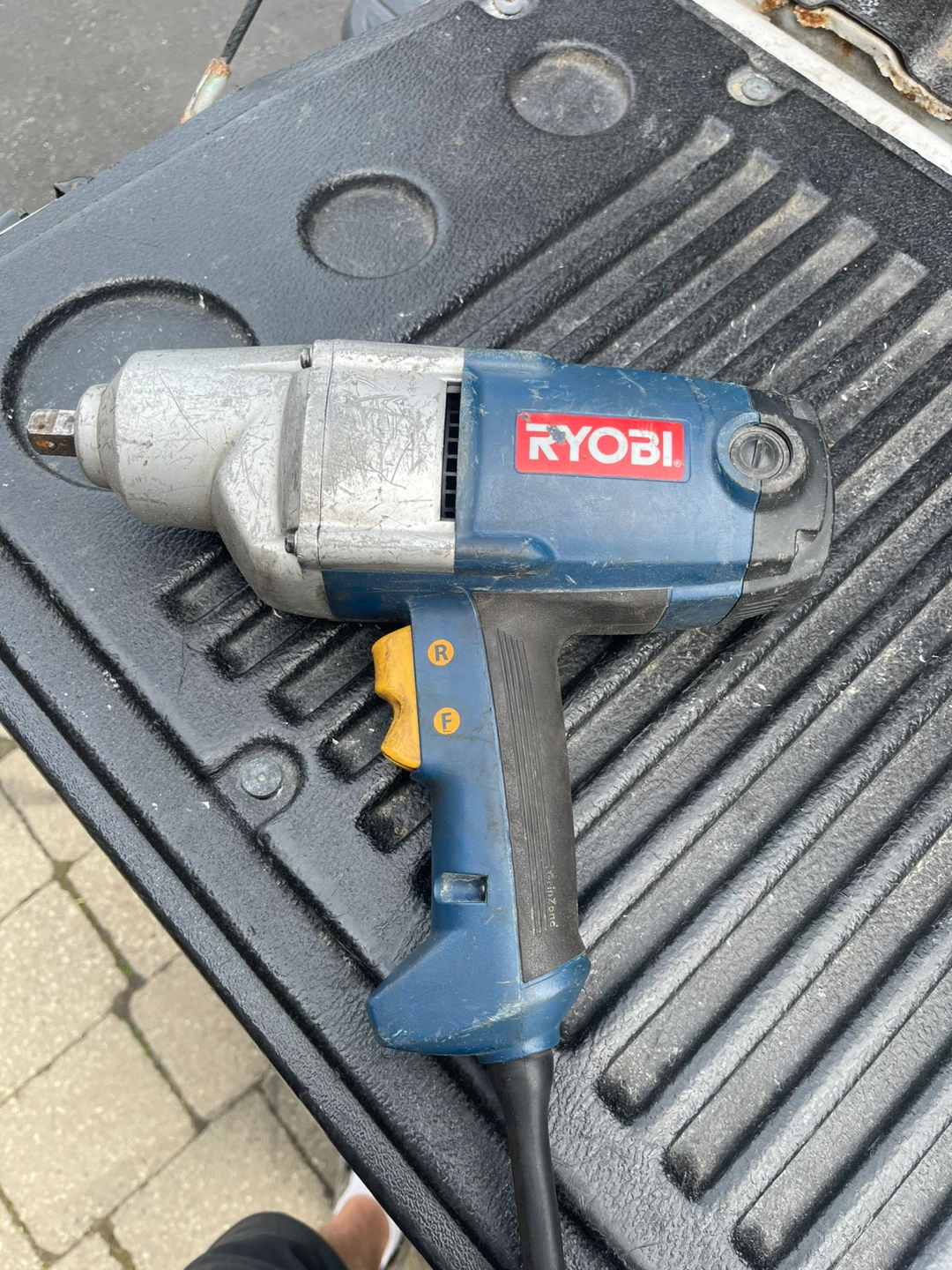 Ryobi electric impact gun