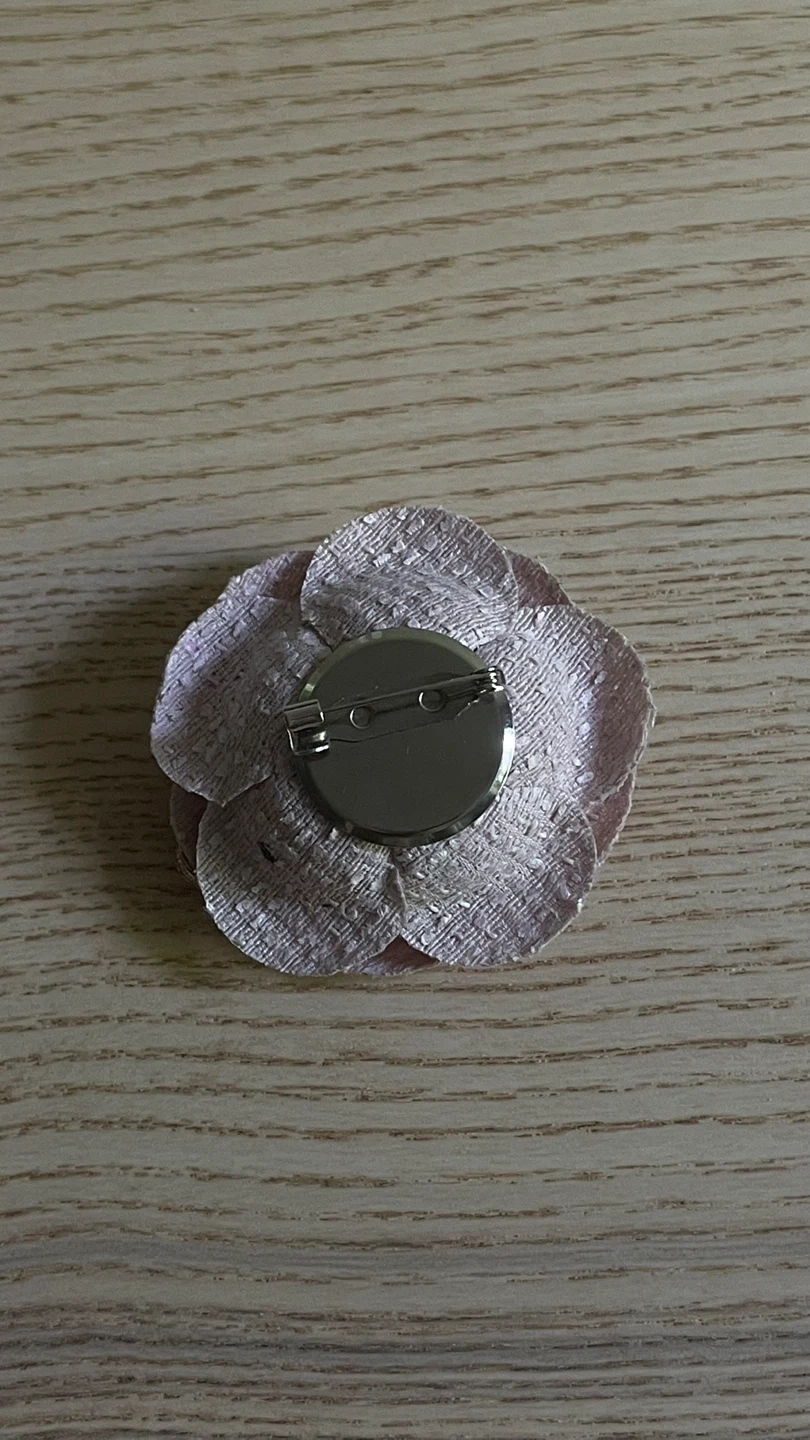 Chanel-style Camellia Brooch #freecycle - photo 3