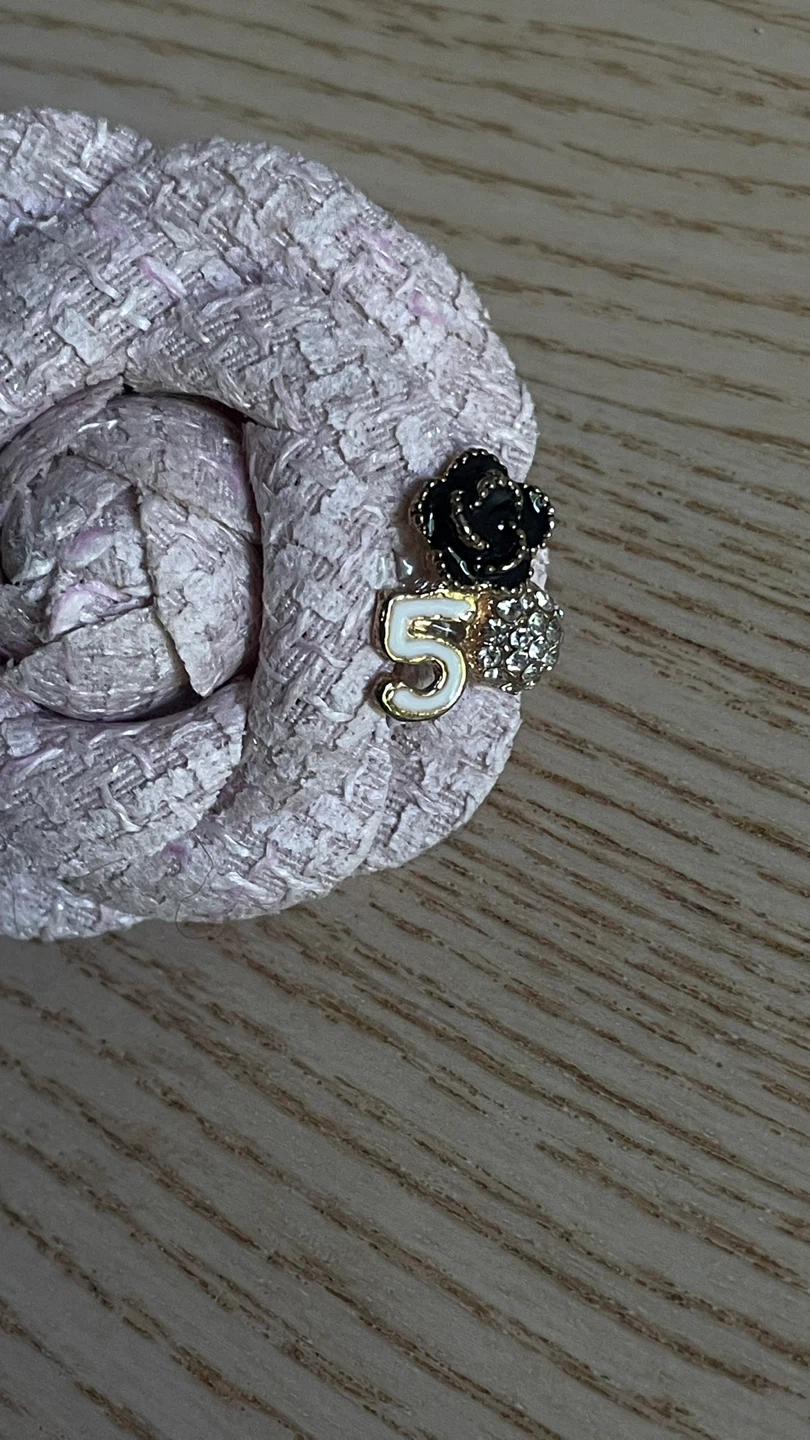 Chanel-style Camellia Brooch #freecycle - photo 2
