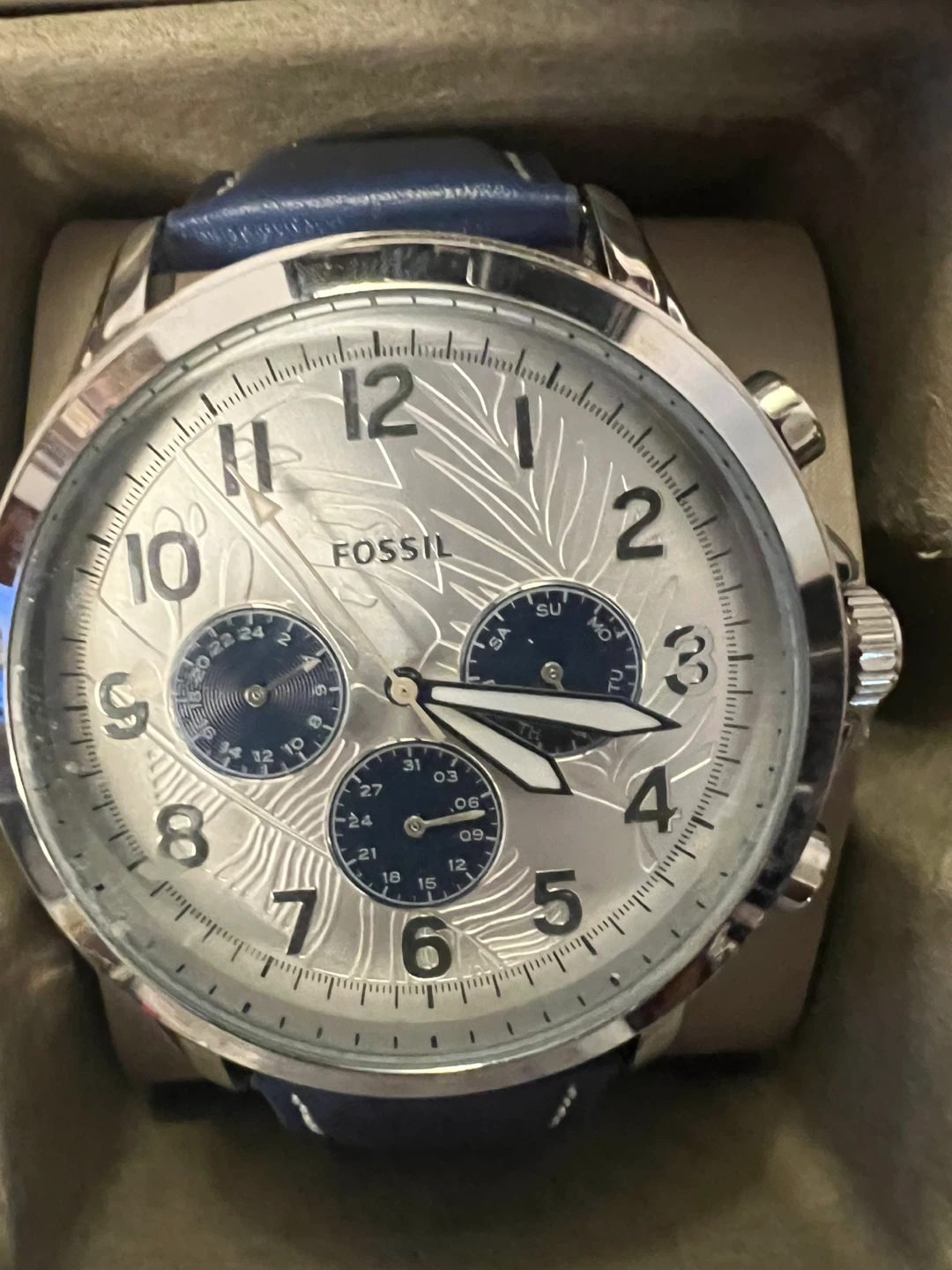 Fossil Chronograph Watch with Blue Leather Strap - photo 3