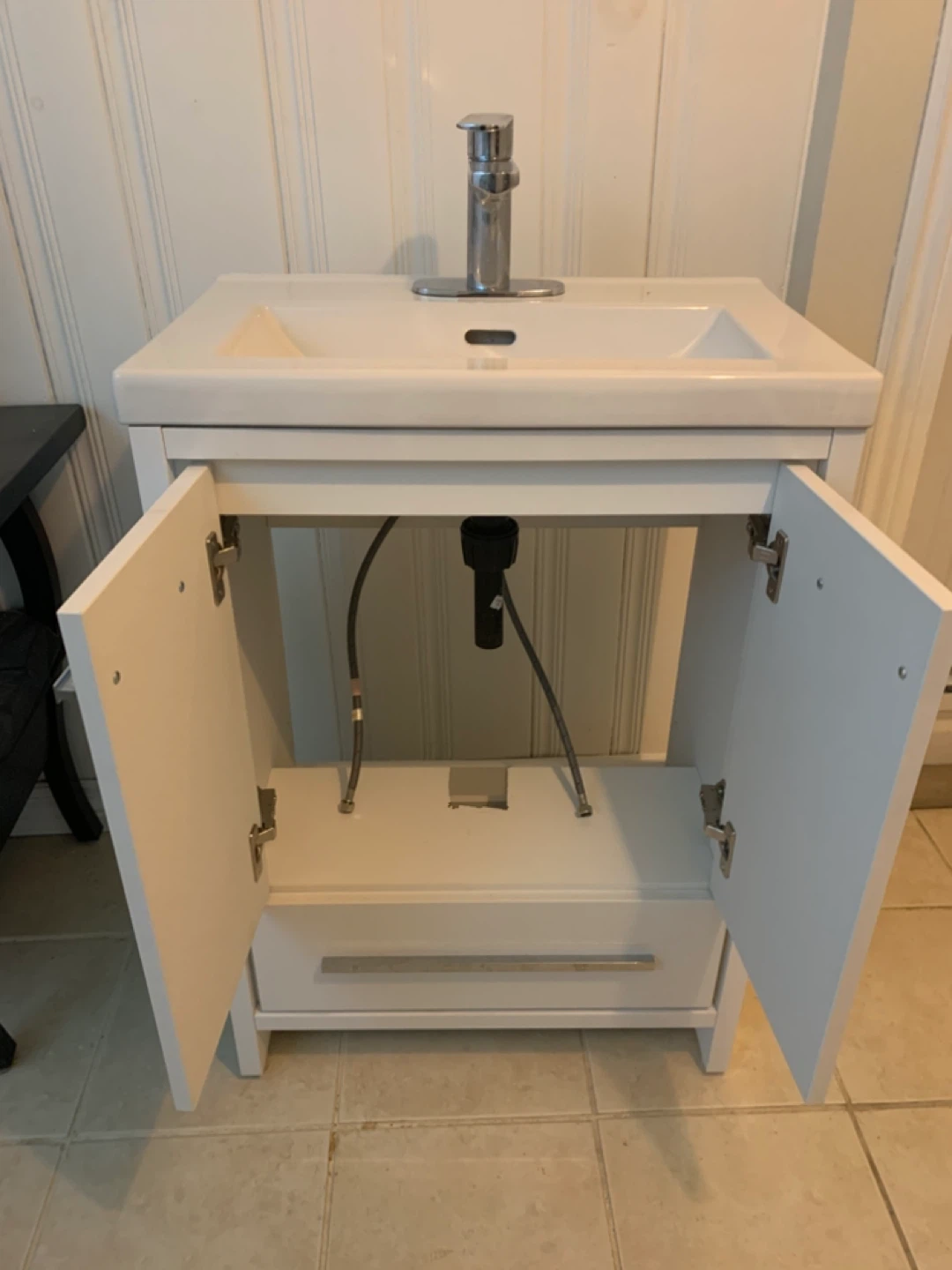 Glacier Bay Romali 24-inch Vanity with Sink - photo 4