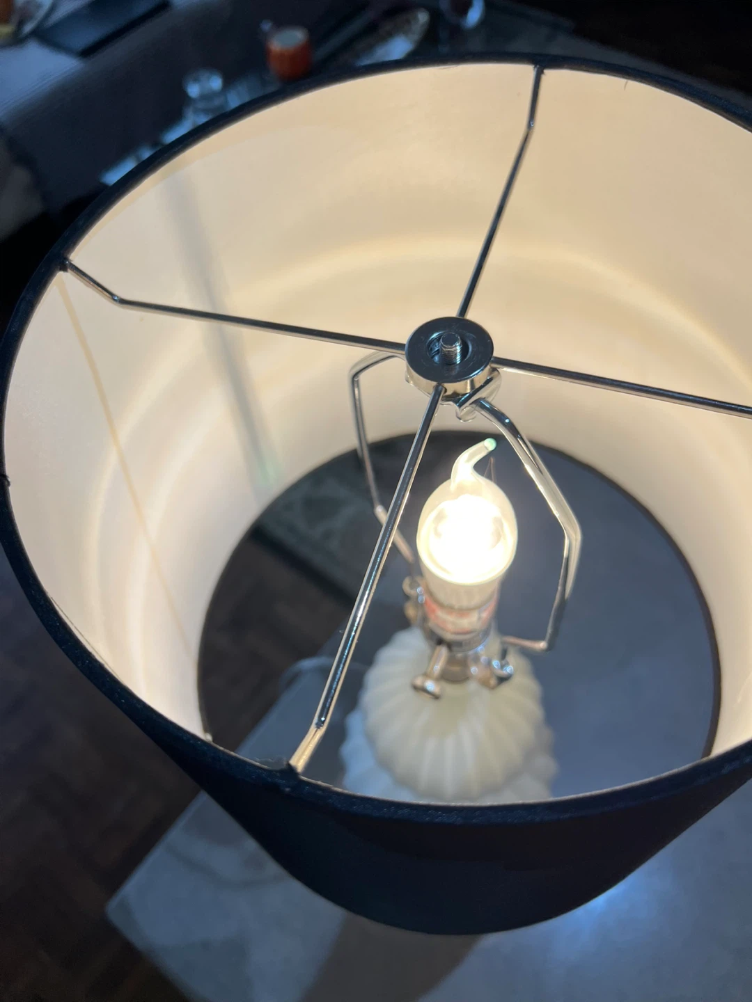 White Gourd Shaped Table Lamp with Black Shade - photo 3