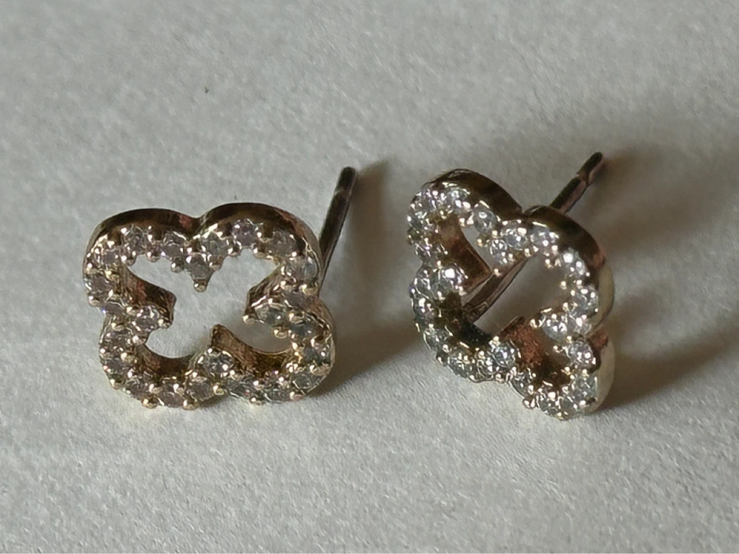 Earrings and brooches - photo 2
