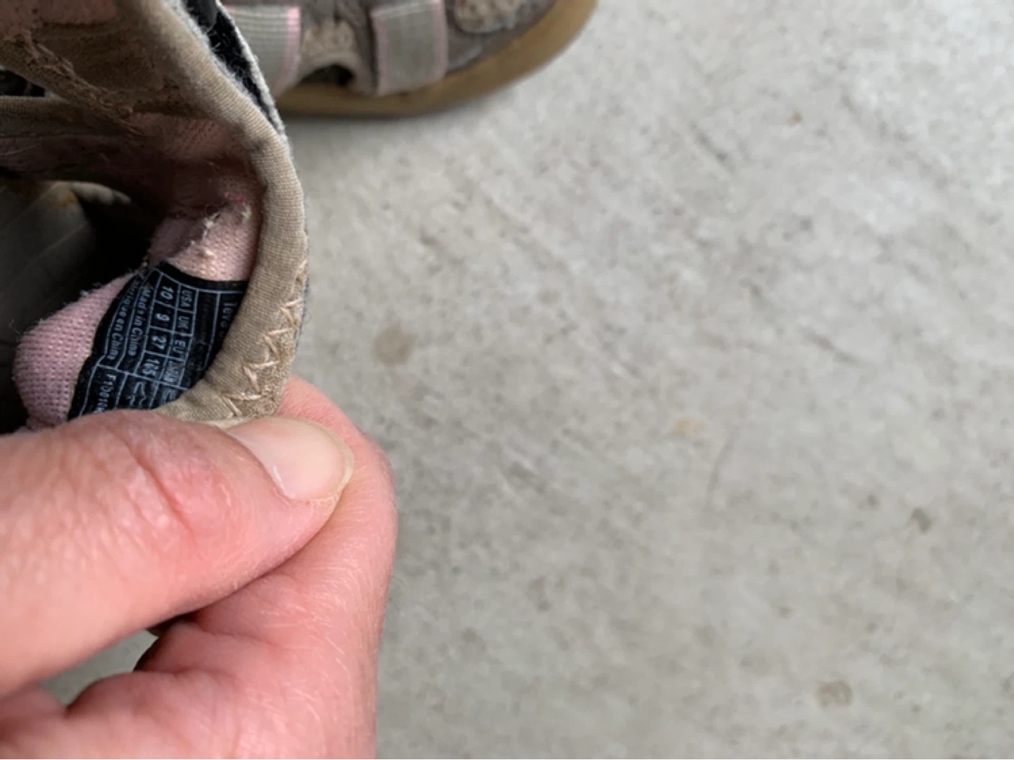 Toddler’s sandals - photo 2