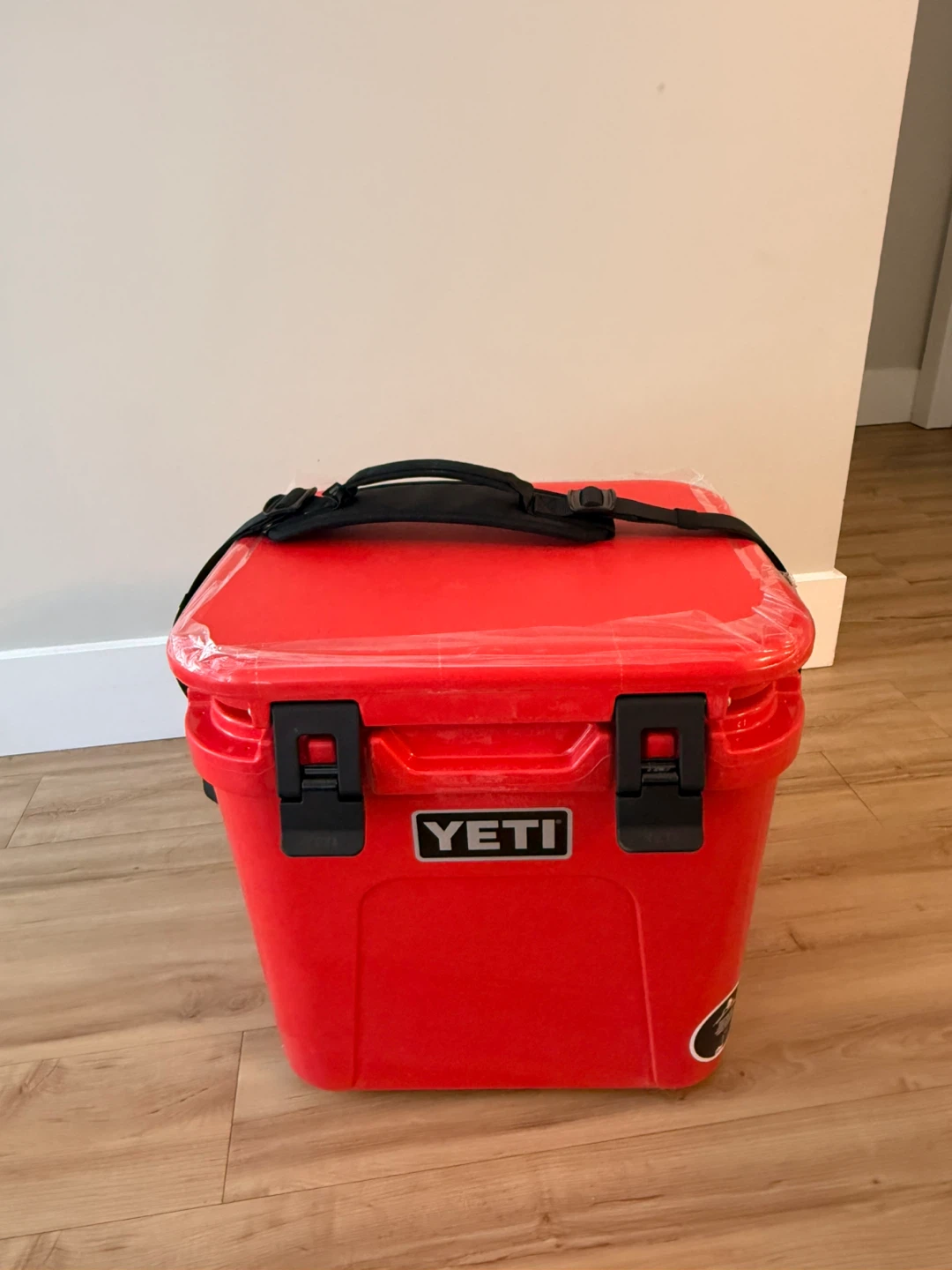 New Yeti Cooler - Red - photo 3
