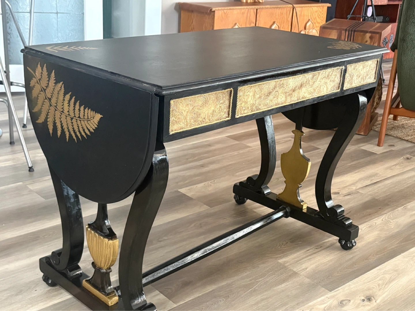 Black Expandable Desk with Gold Fern Accents - photo 5