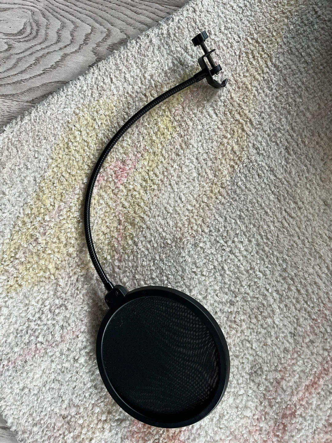 Black Microphone Pop Filter with Clamp - photo 2
