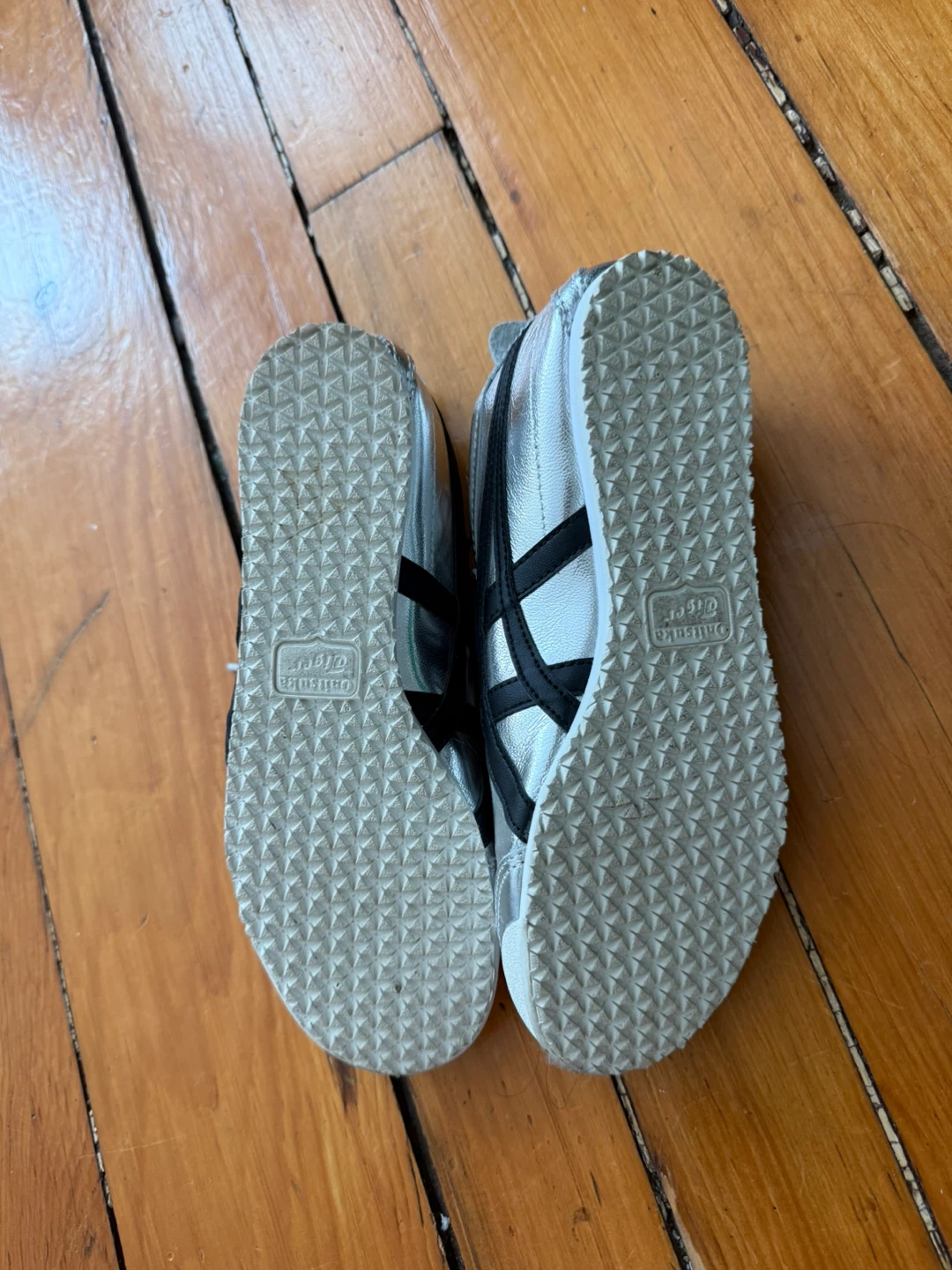 Onitsuka Tiger Mexico 66 Silver Sneakers - Women's Size 6.5 - photo 2
